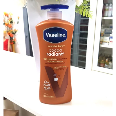 Lotion corporelle éclatante au cacao Vaseline 600 ml MMDS00011 Accueil 10 000 FCFA