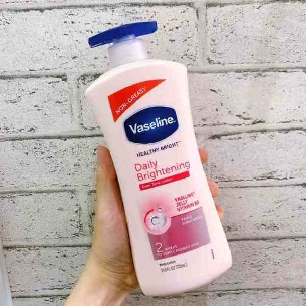 VASELINE® Essential Even Tone SPF 24