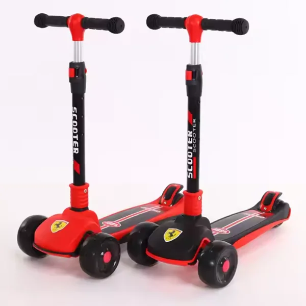 Trottinette 3 roues pour enfants, hauteur réglable et pliable.