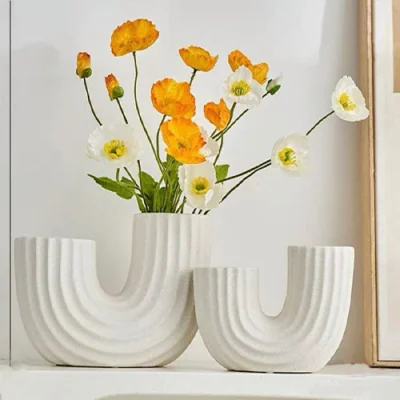 Vase d'art abstrait en forme de U moderne ISDS0009 Style & confort 18 500 FCFA